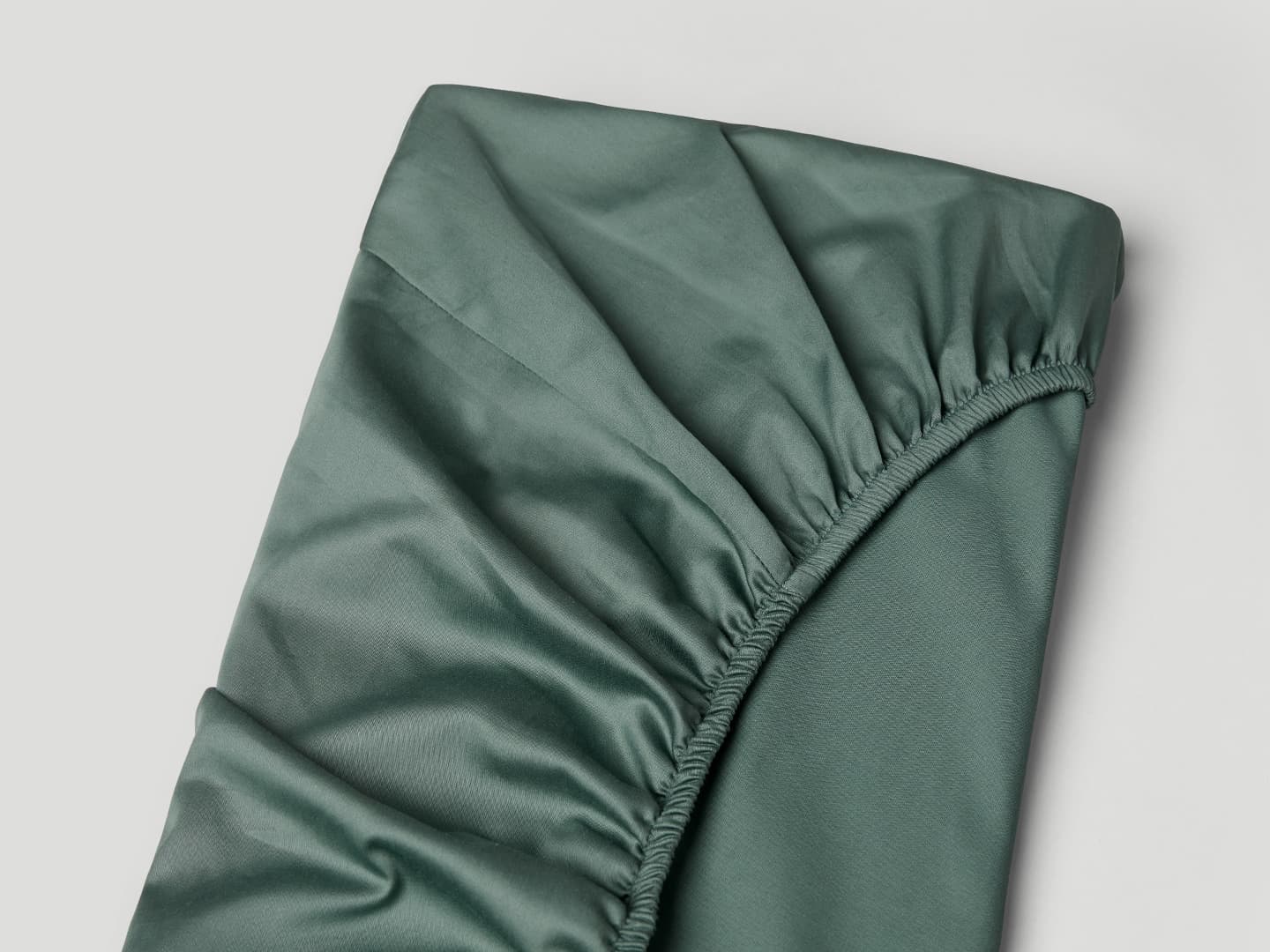 Dra-p-lakan Lind - Washed Bottle Green i gruppen Sngklder / Underlakan hos A L V A (1136)