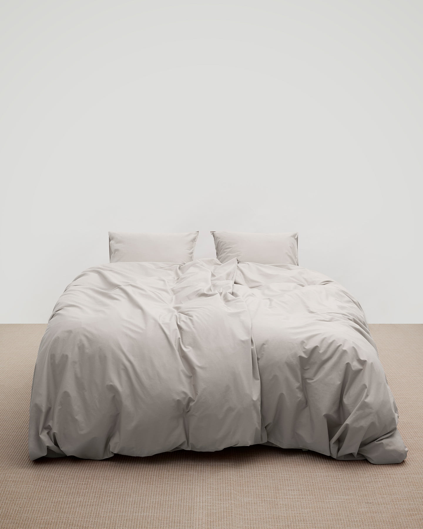 Påslakanset Nejd Percale - Khaki Grey i gruppen Sängkläder / Påslakan hos A L V A (1182)