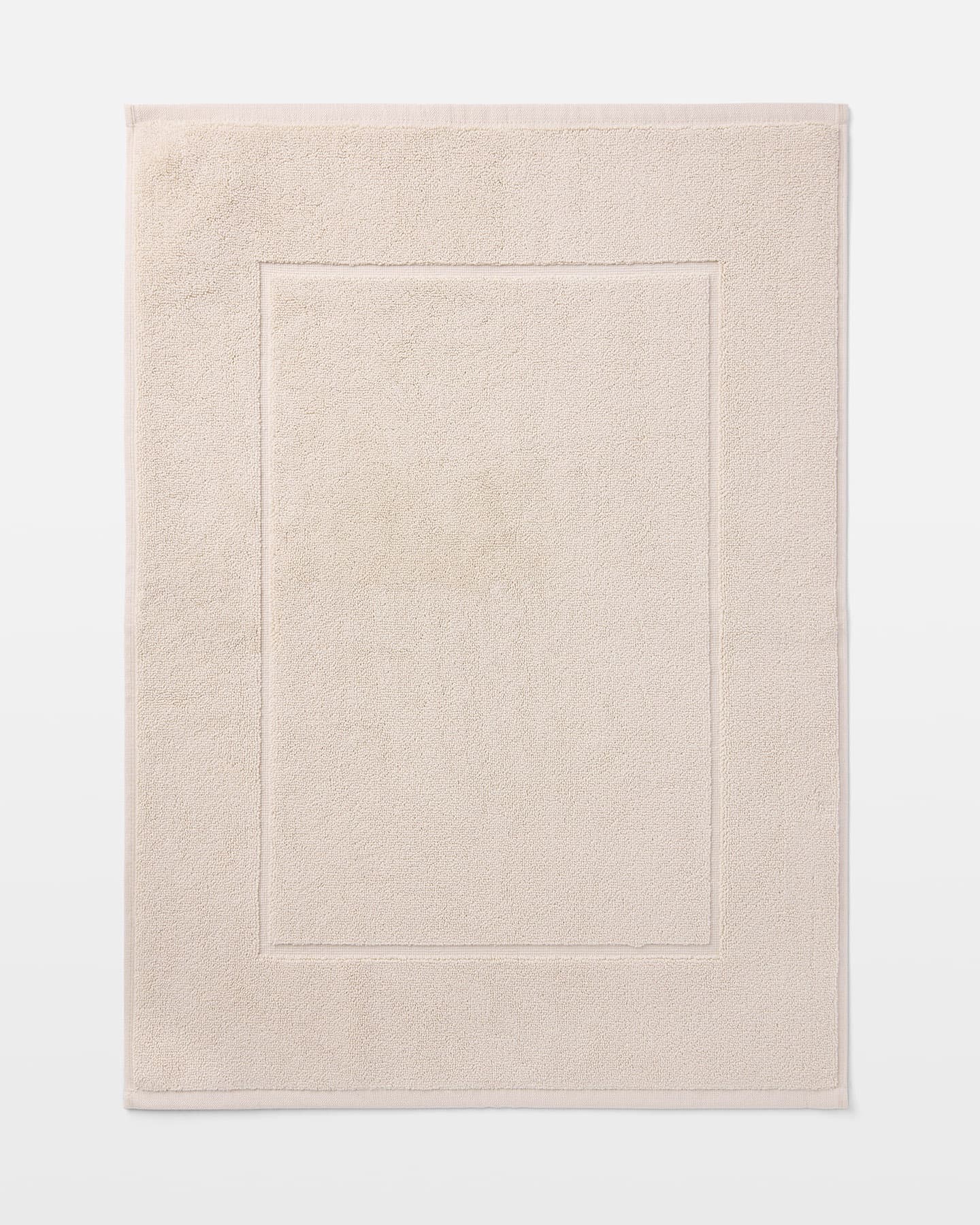 Badrumsmatta Essens - Seashell Beige i gruppen Badrum / Badrumsmattor hos A L V A (1203)