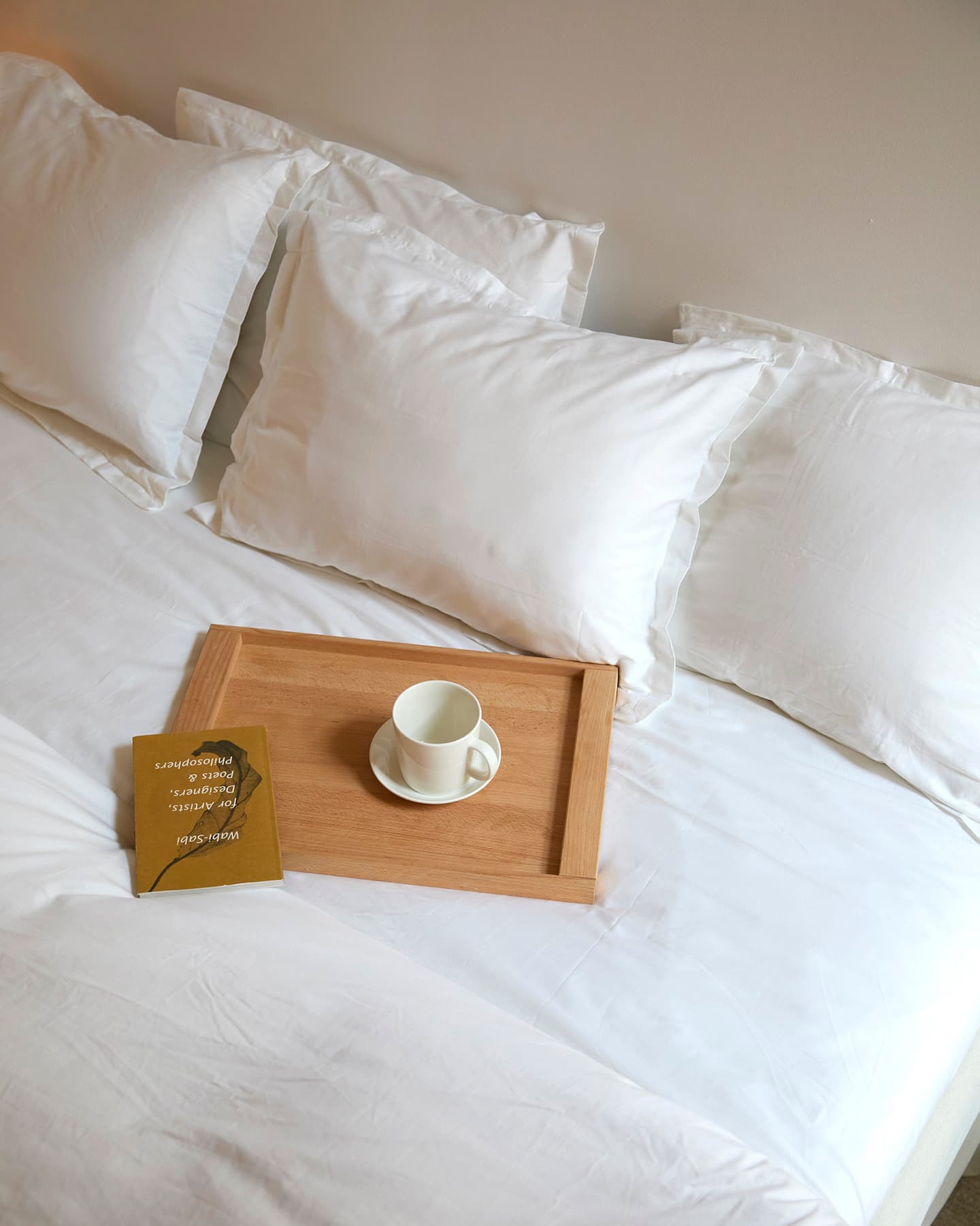 Två påslakan Vidd Cloud White + fyra örngott