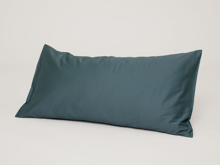 Örngott Fond - Washed Bottle Green - 50x90 cm i gruppen Sängkläder / Örngott hos A L V A (1053)