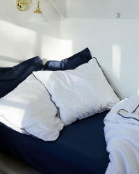 Dra-på-lakan Lind - Midnight Blue Dra-på-lakan Lind - Midnight Blue