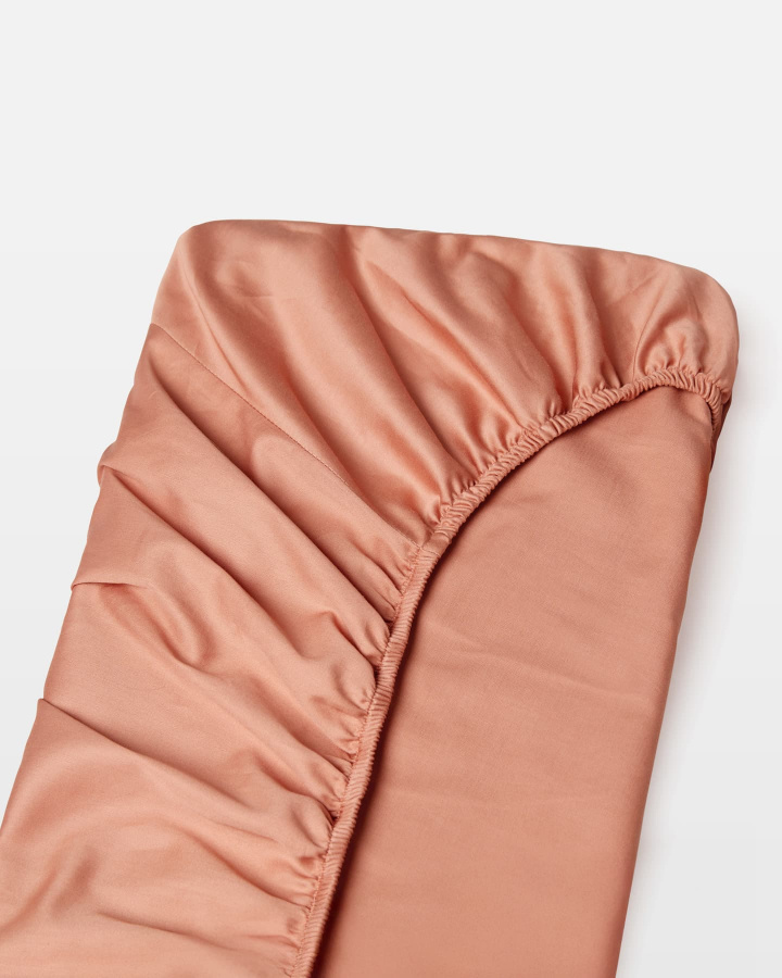 Dra-på-lakan Lind - Pink Terracotta i gruppen Sängkläder / Underlakan hos A L V A (1135)