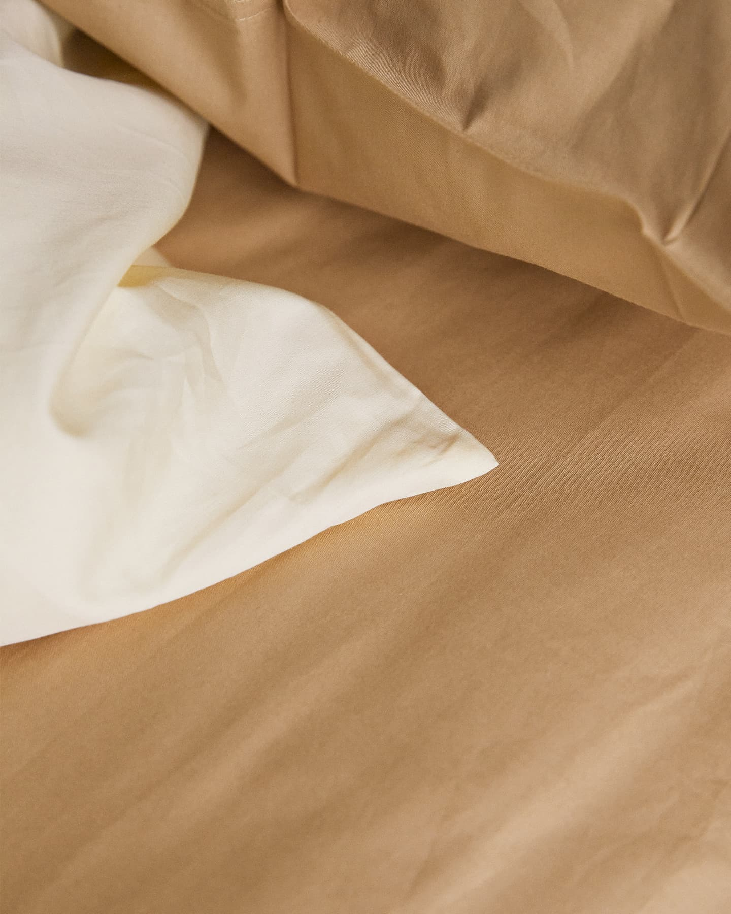 Dra-på-lakan Nejd Percale - Desert Sand