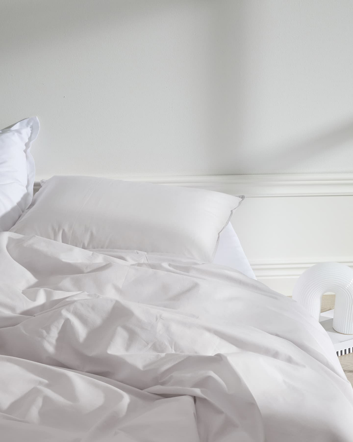 Örngott Nejd Percale - Pearl Grey i gruppen Sängkläder / Örngott hos A L V A (1147)