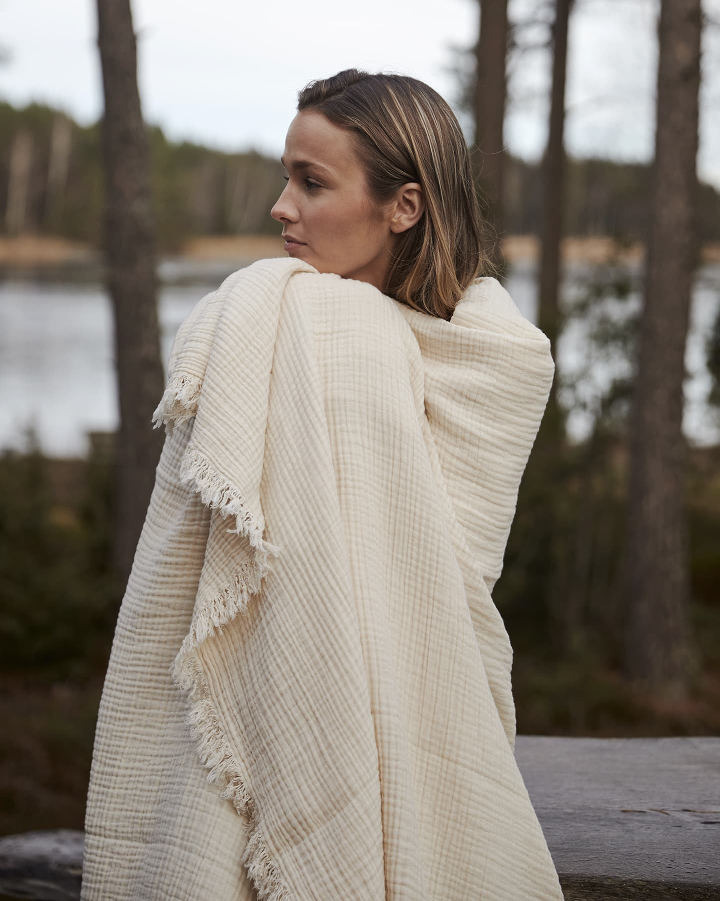 Pläd Vira - Raw Cotton