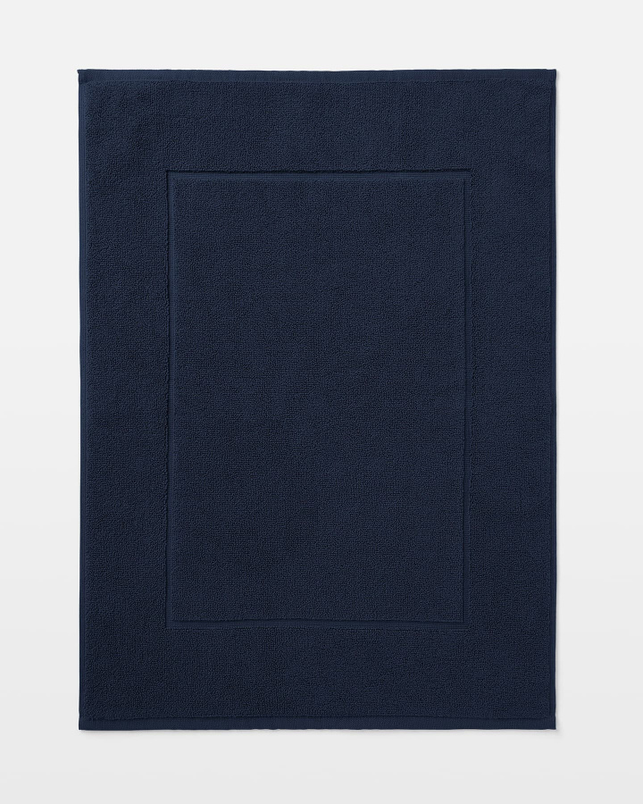 Badrumsmatta Essens - Midnight Blue i gruppen Badrum / Badrumsmattor hos A L V A (1207)