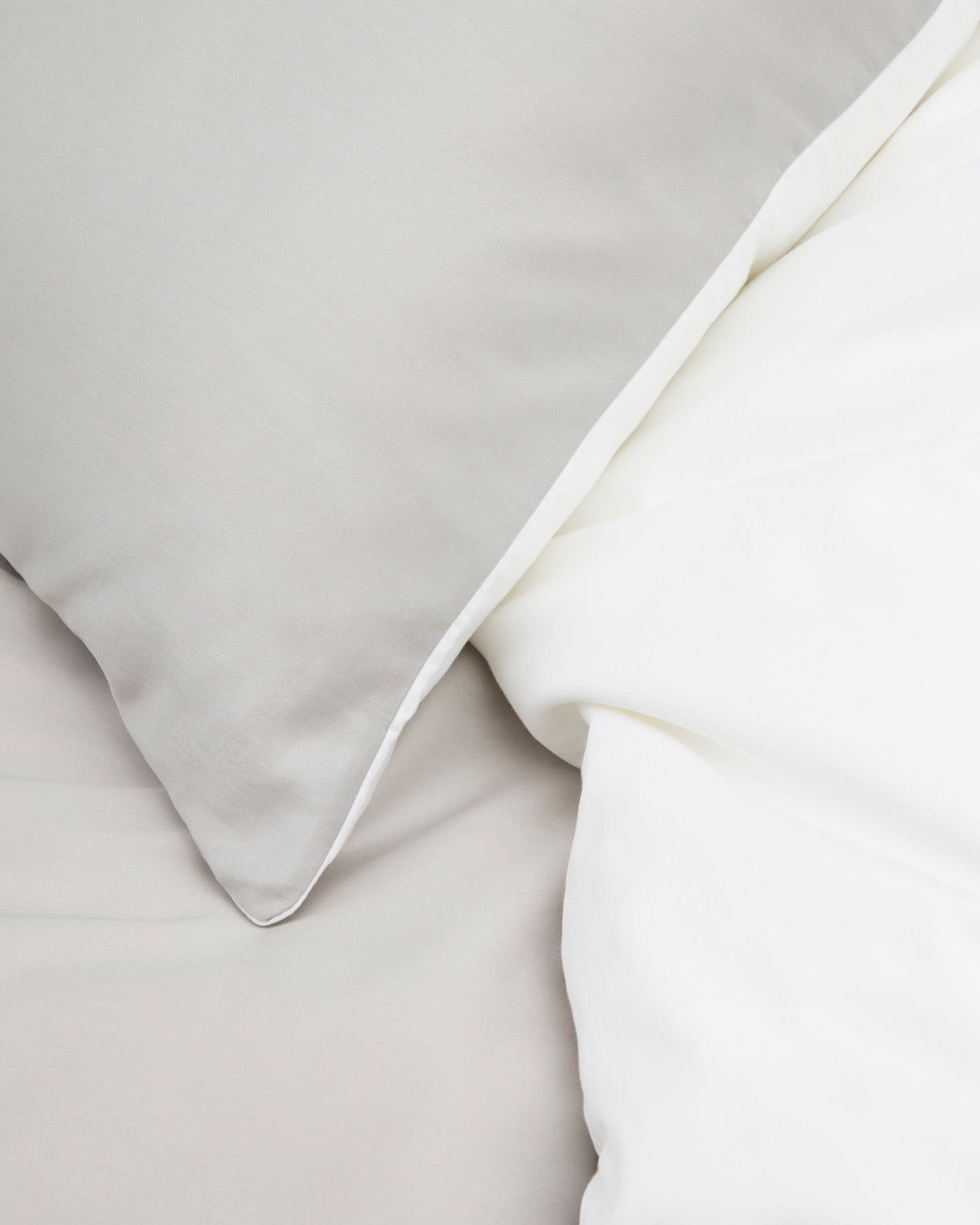 Påslakanset Tvenne - Concrete Grey / Cloud White