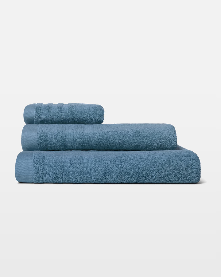 Handduk Essens - North Sea Blue i gruppen Badrum / Handdukar hos A L V A (1237)