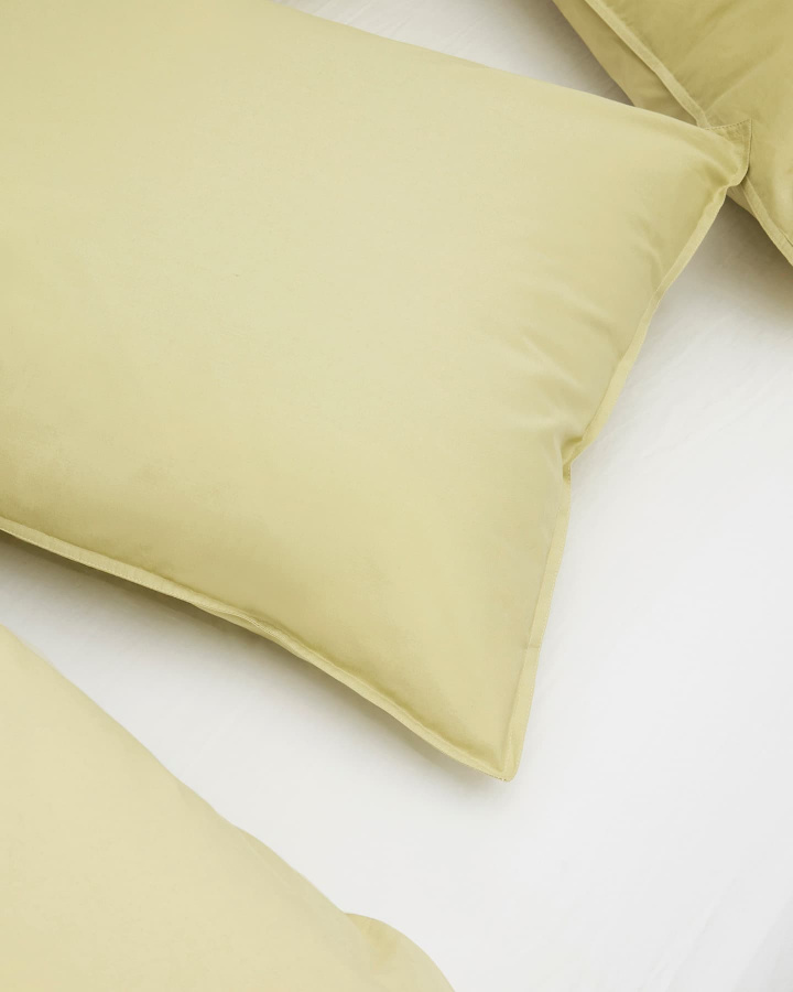 Örngott Nejd Percale - Meadow Green i gruppen Sängkläder / Örngott hos A L V A (1271)